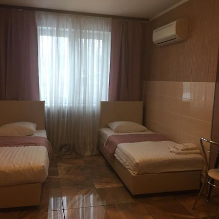 Home Comfort Livoberezhna Iec Kiev Exteriér fotografie
