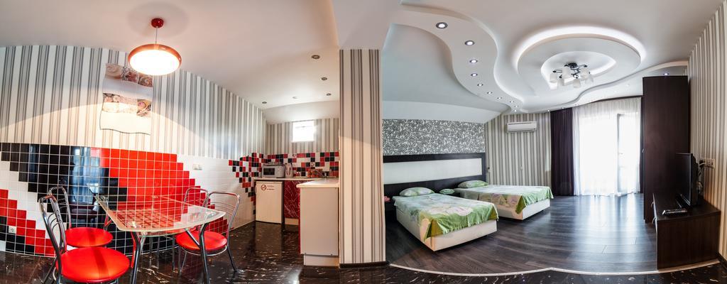 Home Comfort Livoberezhna Iec Kiev Exteriér fotografie
