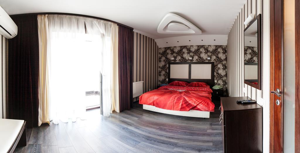 Home Comfort Livoberezhna Iec Kiev Exteriér fotografie