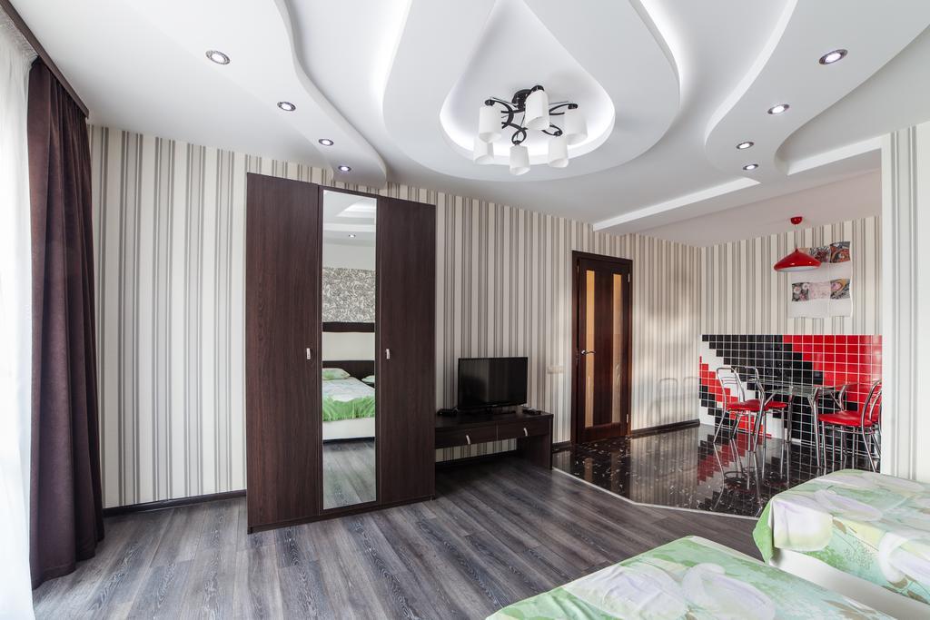 Home Comfort Livoberezhna Iec Kiev Exteriér fotografie