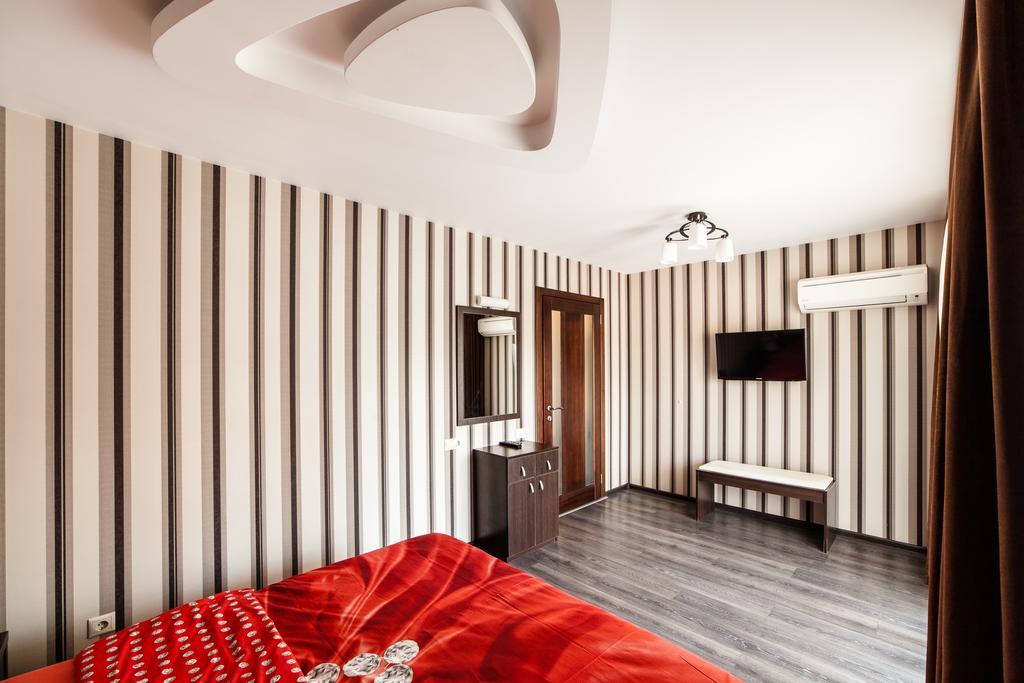 Home Comfort Livoberezhna Iec Kiev Exteriér fotografie
