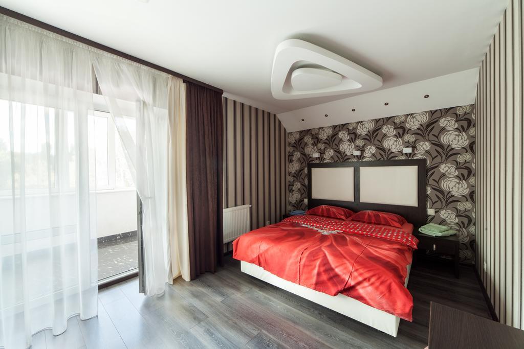 Home Comfort Livoberezhna Iec Kiev Exteriér fotografie
