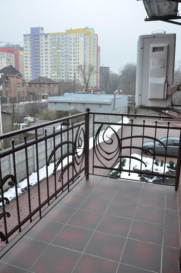 Home Comfort Livoberezhna Iec Kiev Exteriér fotografie